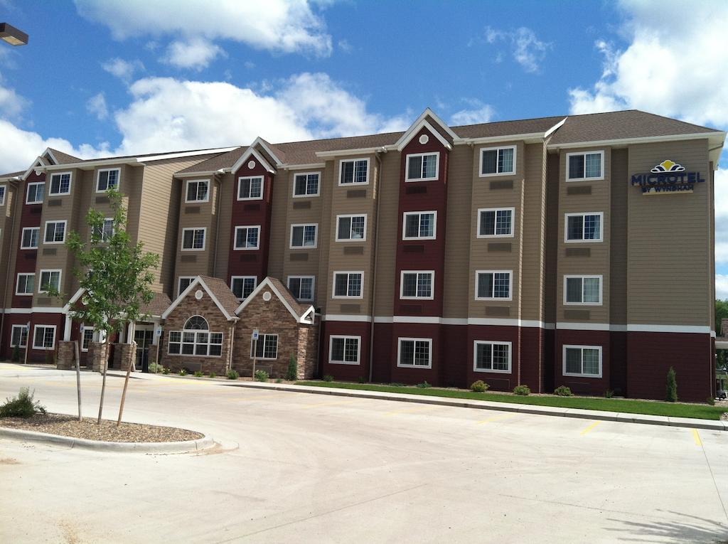 Microtel Inn & Suites Sidney Exterior photo